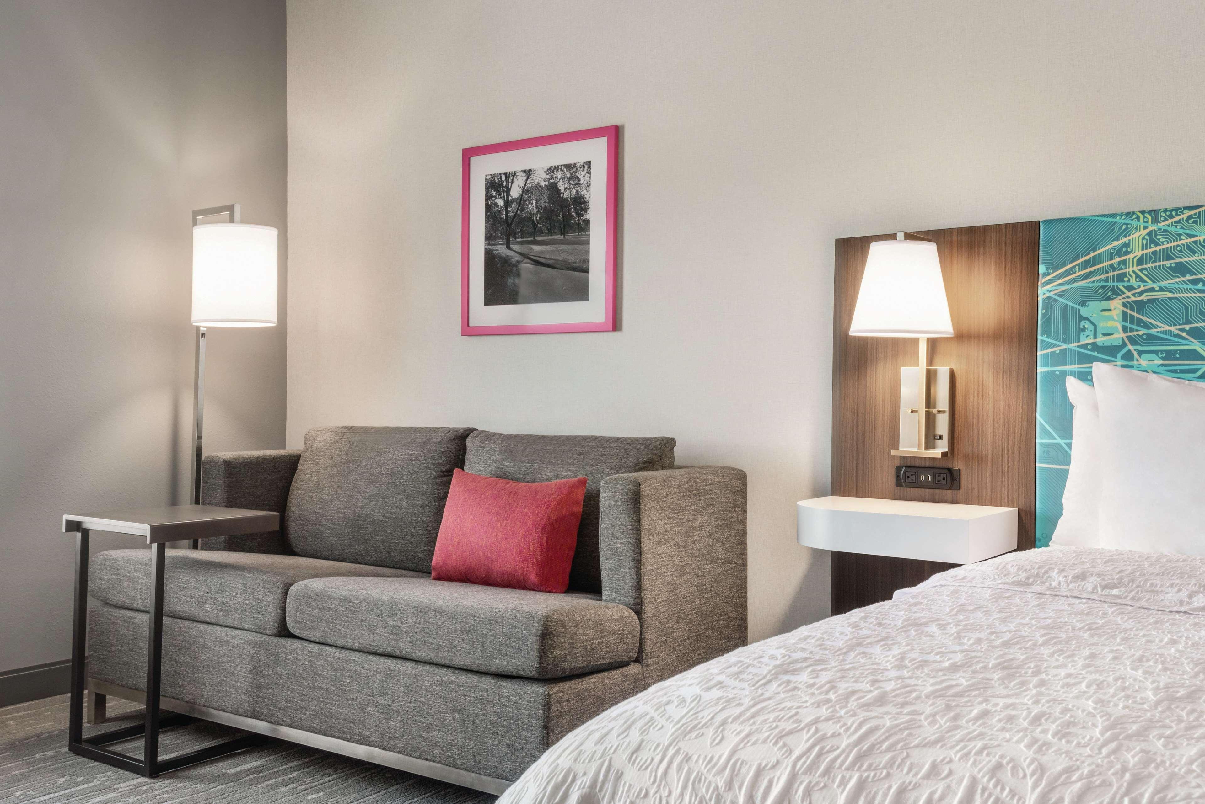 Hampton Inn Brooklyn Park Buitenkant foto