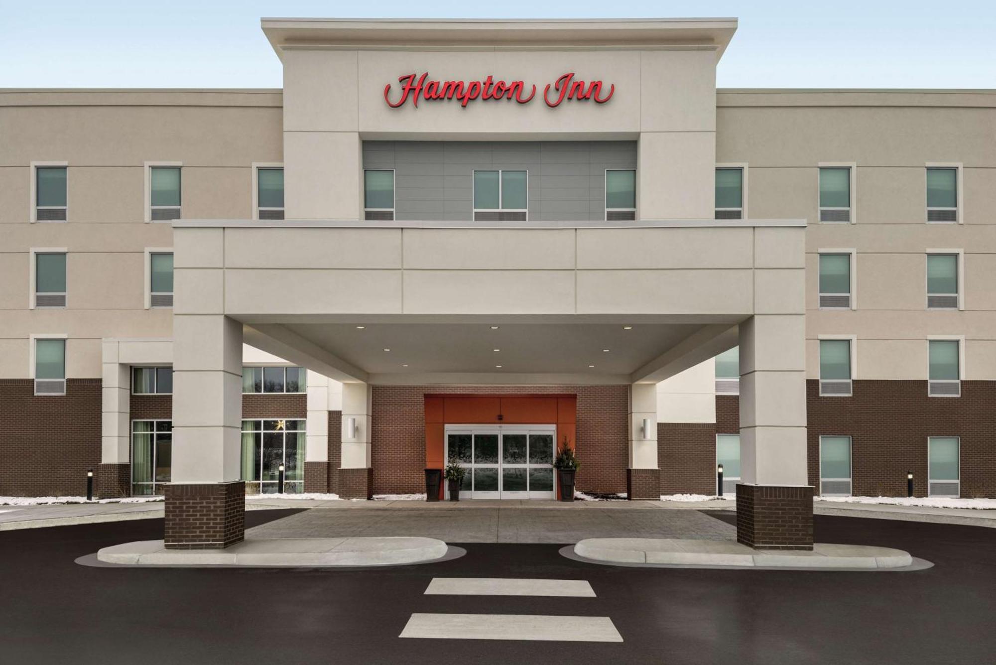 Hampton Inn Brooklyn Park Buitenkant foto